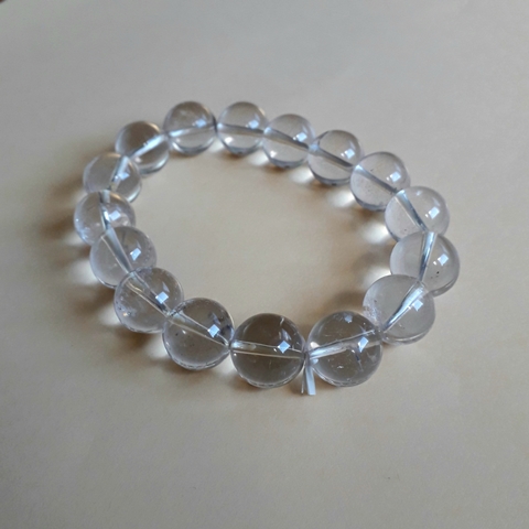 Quartz crystal bracelet